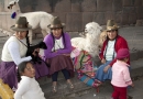 Femmes Incas et lamas