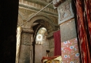 A l'intérieur de l'église taillée dans la roche de Bet Maryam de Lalibela