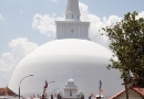 Dagoba géant à Anuradhapura