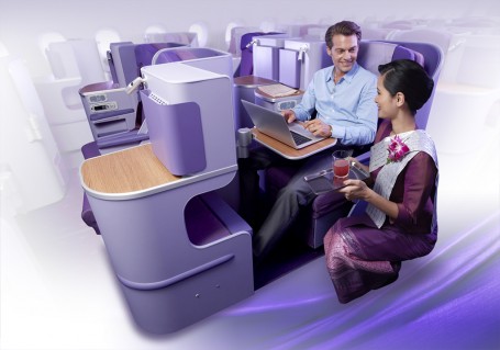 TG_B777-300ER_Silk_ 001