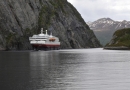 Bateau dans un fjord norvégien